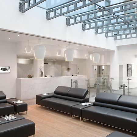 Hotel Aqua By Happyculture Saint-Gilles Beltér fotó