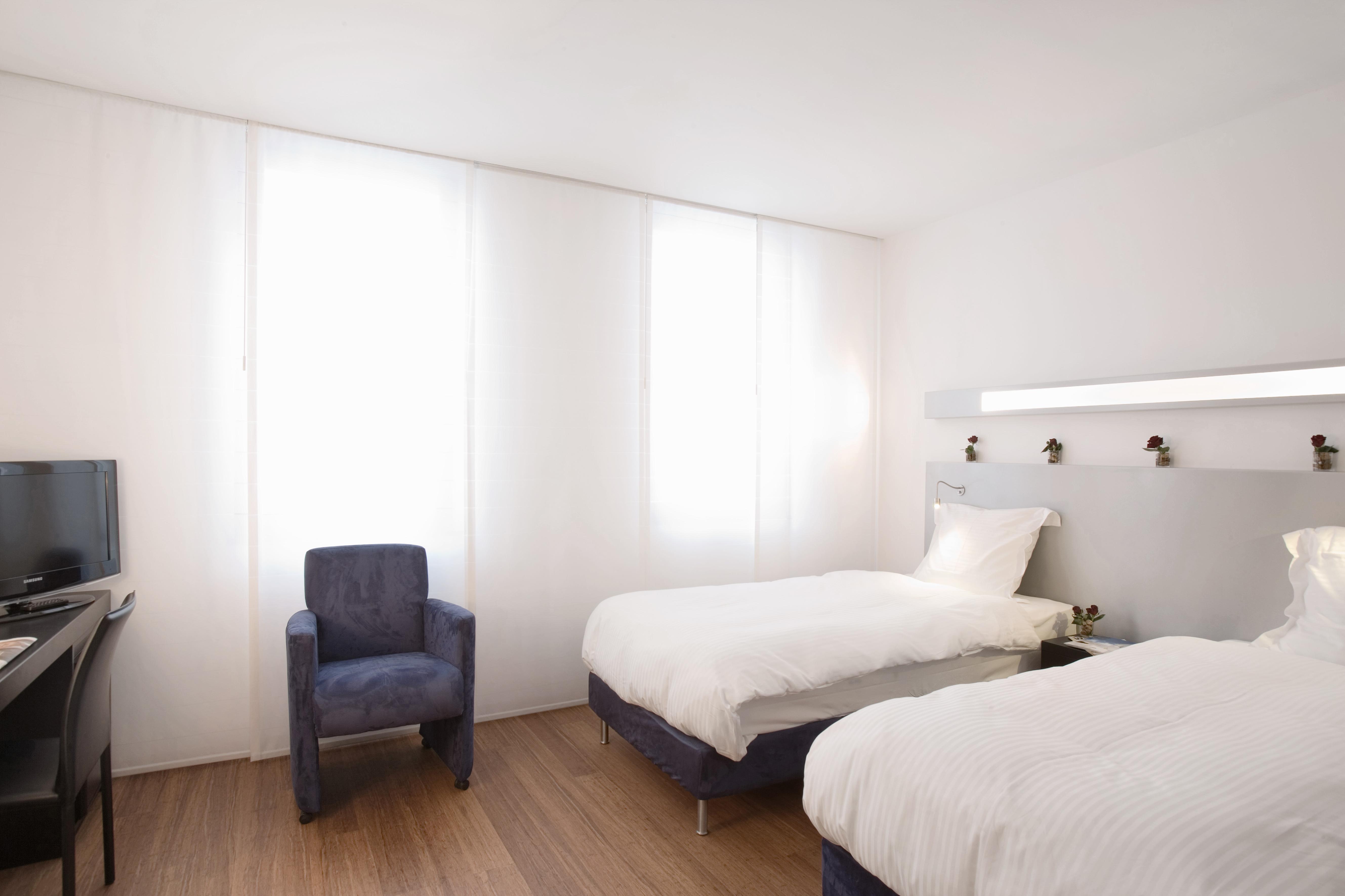 Hotel Aqua By Happyculture Saint-Gilles Kültér fotó