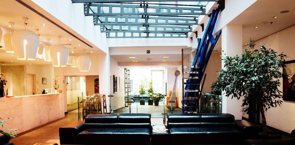 Hotel Aqua By Happyculture Saint-Gilles Kültér fotó