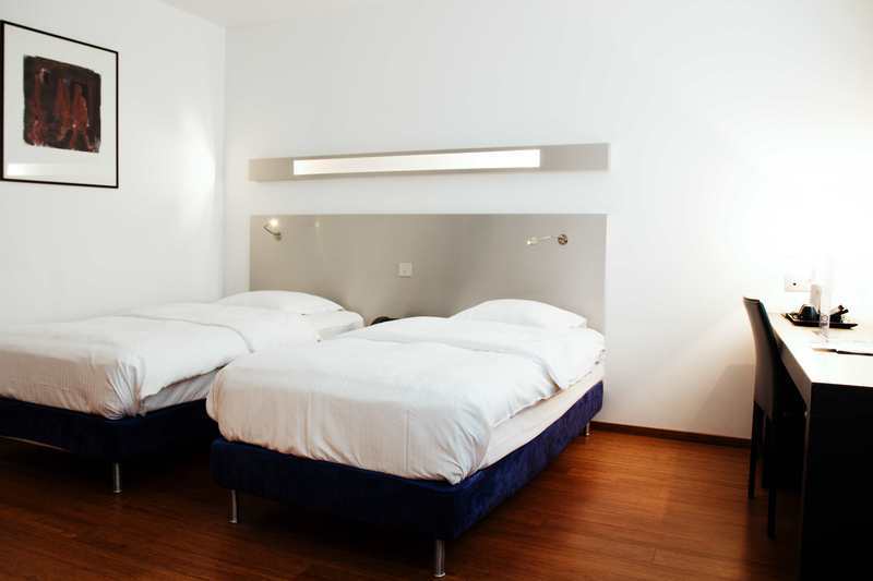 Hotel Aqua By Happyculture Saint-Gilles Kültér fotó